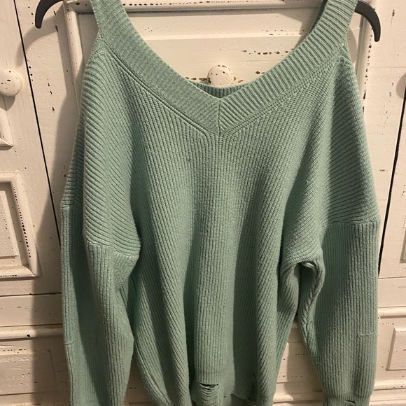 Sweater - Picture 2 of 3